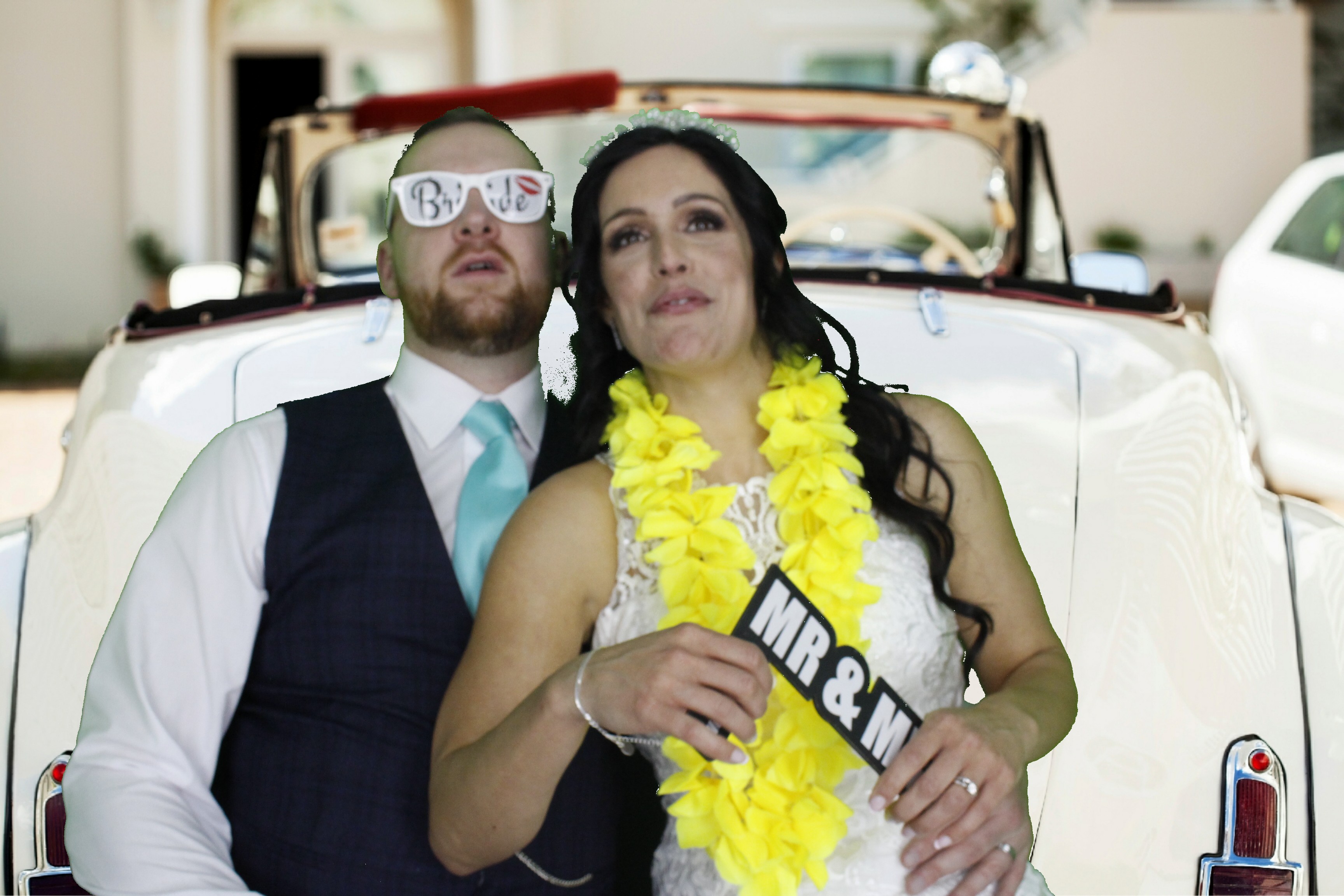 Mr & Mrs Mills | View more photos from the event at gallery.myphotoboothexperience.co.uk/u/MyPhotoBoothExperienceLtd/Mr-Mrs-Mills